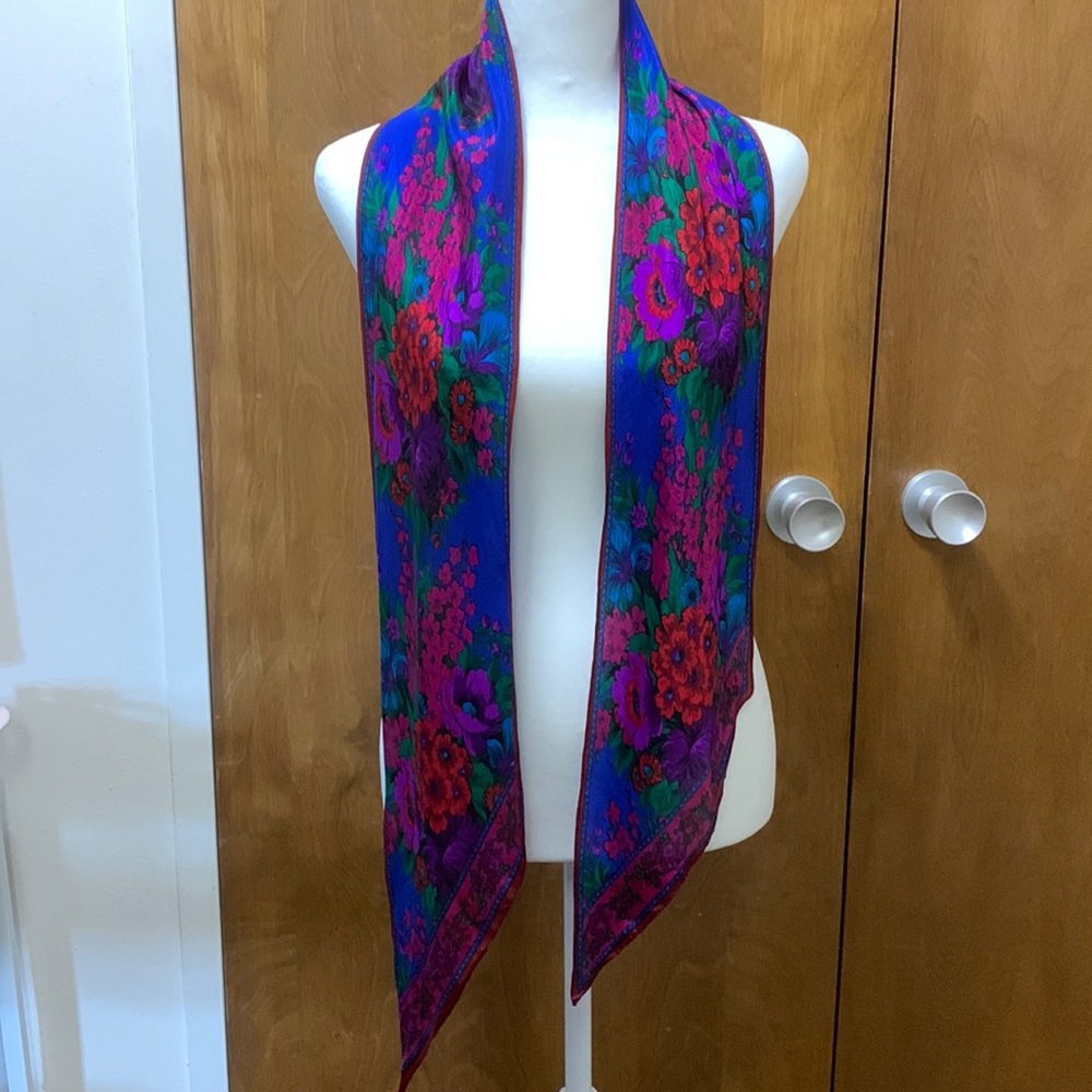 VINTAGE THIN SCARVE OR TWILLY BLUE PURPLE RED GREEN
